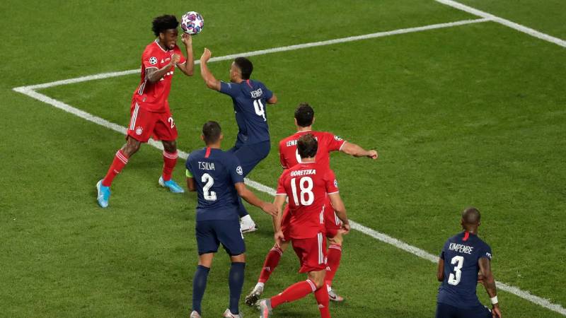 Tat Canh Danh Dau La Gi Ung Dung Trong Bong Da Hien Dai